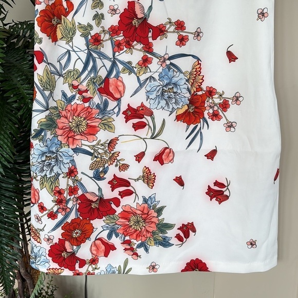 Brand New ABS Collection White Shift Dress Short Sleeved V-Neck Oriental Floral - Picture 2 of 15